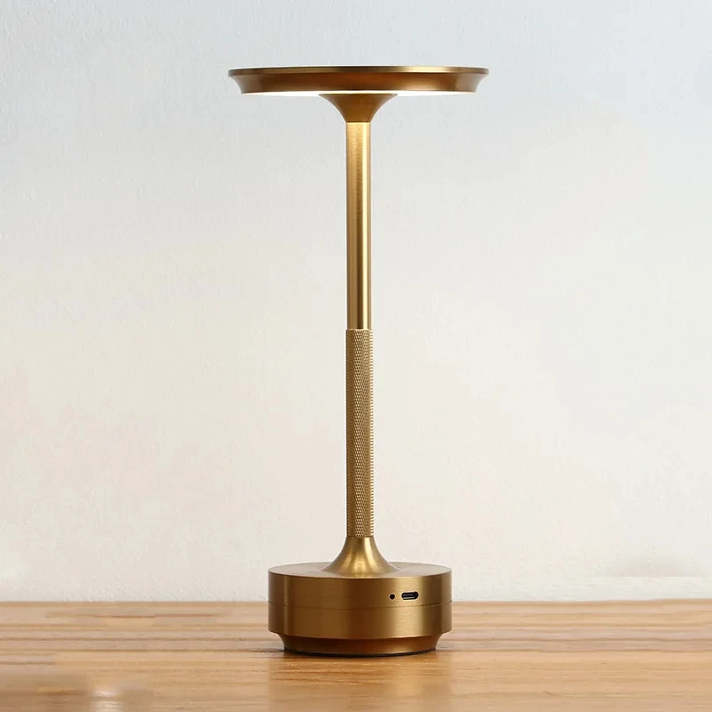 gold Lampe de table sans fil portable avec lumière à intensité réglable - Image 1