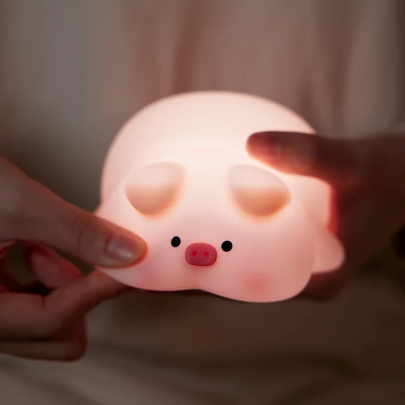 Veilleuse cochon rose rechargeable en silicone - Image 2