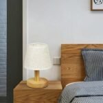 Lampe de chevet en tissu naturel et bois - Image 2