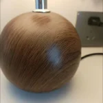 Lampe de chevet boule bois & abat-jour plissé - Image 7
