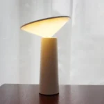 Luminaire de table design minimaliste à lumière réglable