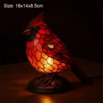 Lampe de table décorative oiseau rouge en résine – Image 2