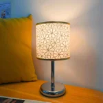 Lampe de table moderne en métal et abat-jour textile
