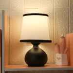 Lampe table moderne en métal noir à lumière douce – Image 3