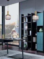 Luminaire suspendu en verre strié aux teintes fumées - Image 8