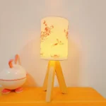 Lampe de table en bois et tissu à lumière douce pour chambre – Image 3