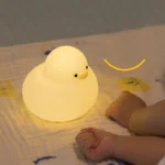 Veilleuse poussin endormi en silicone – Image 5