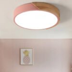 Luminaire plafonnier scandinave pastel en métal et bois – Image 7